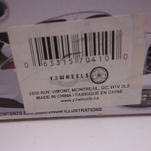 City Vehicle Auto World 1:87 Scale w/ moving parts authentic metal Die-Cast Car - Picture 4 of 11